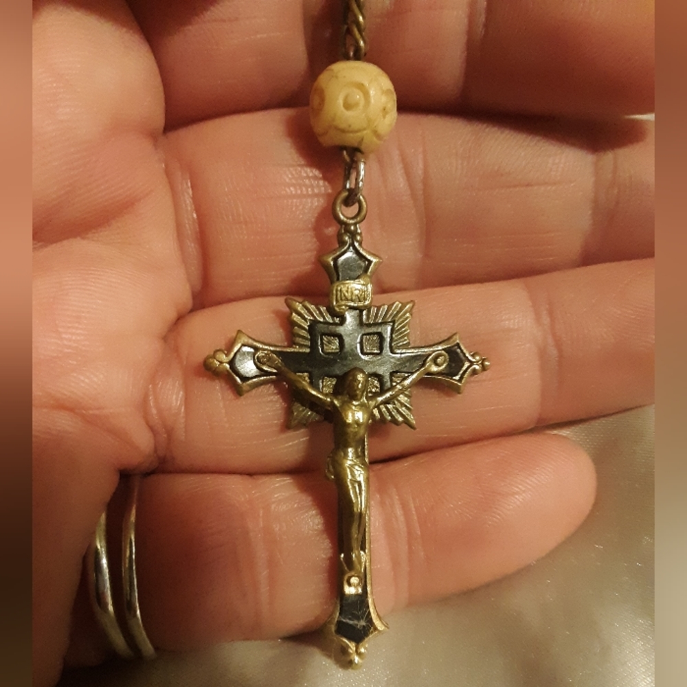 3 Vintage Rosary Turn of The Century featuring Cut Glass, Wood & Carved Bone - Picture 2 of 9